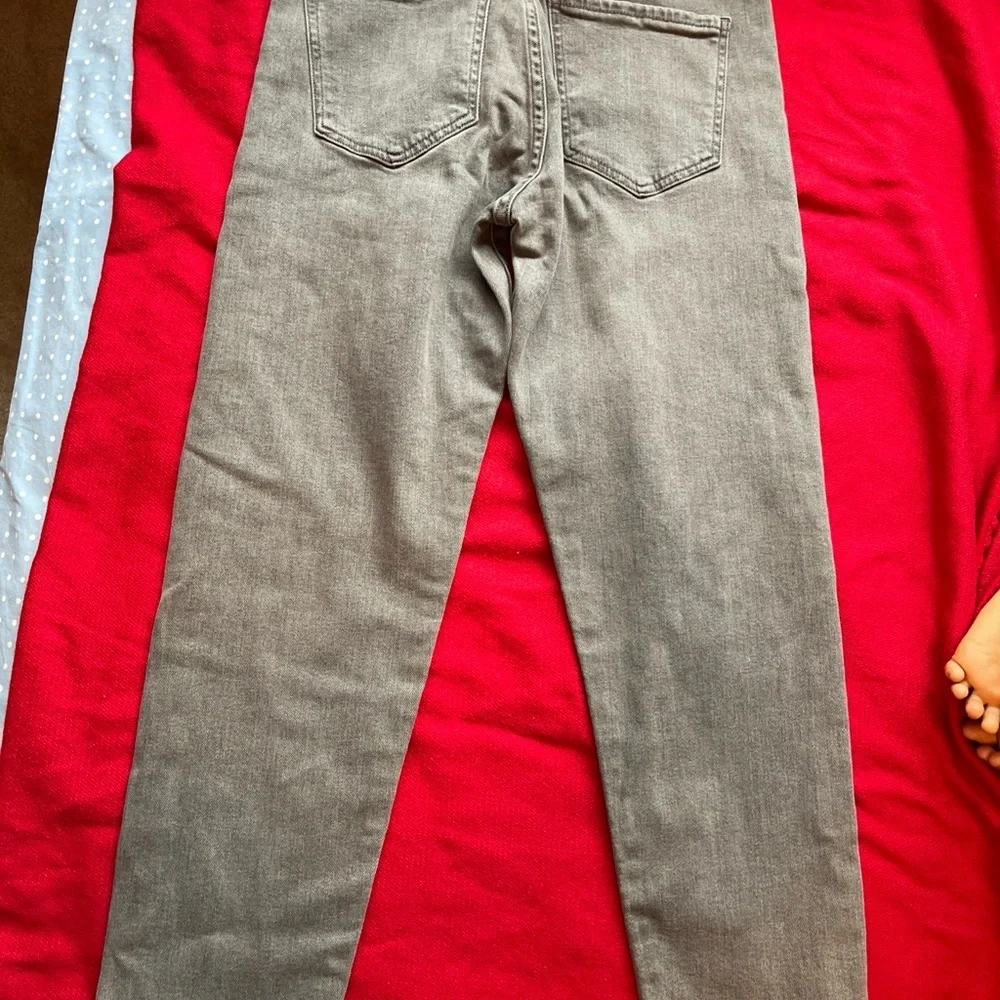 NWT EXPRESS Size 4R Women’s  Grey Tapered Ankle High Rise Jeans - Picture 2 of 7